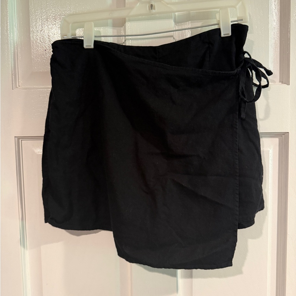 Black Wrap Skort with Side Tie